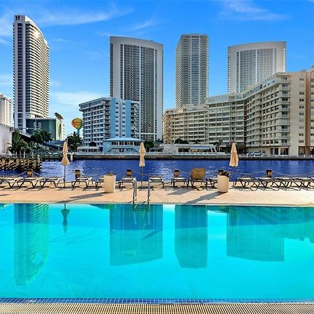 Mvr Apartments At Beachwalk Resort Hallandale Beach Exteriör bild