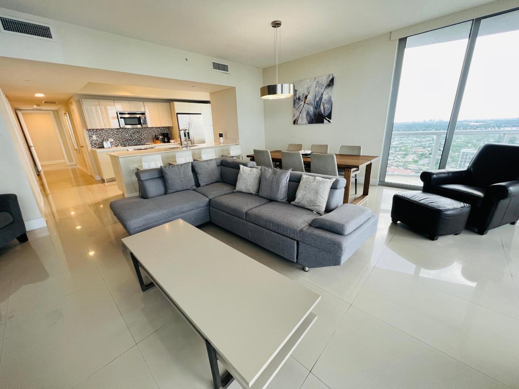 Mvr Apartments At Beachwalk Resort Hallandale Beach Exteriör bild