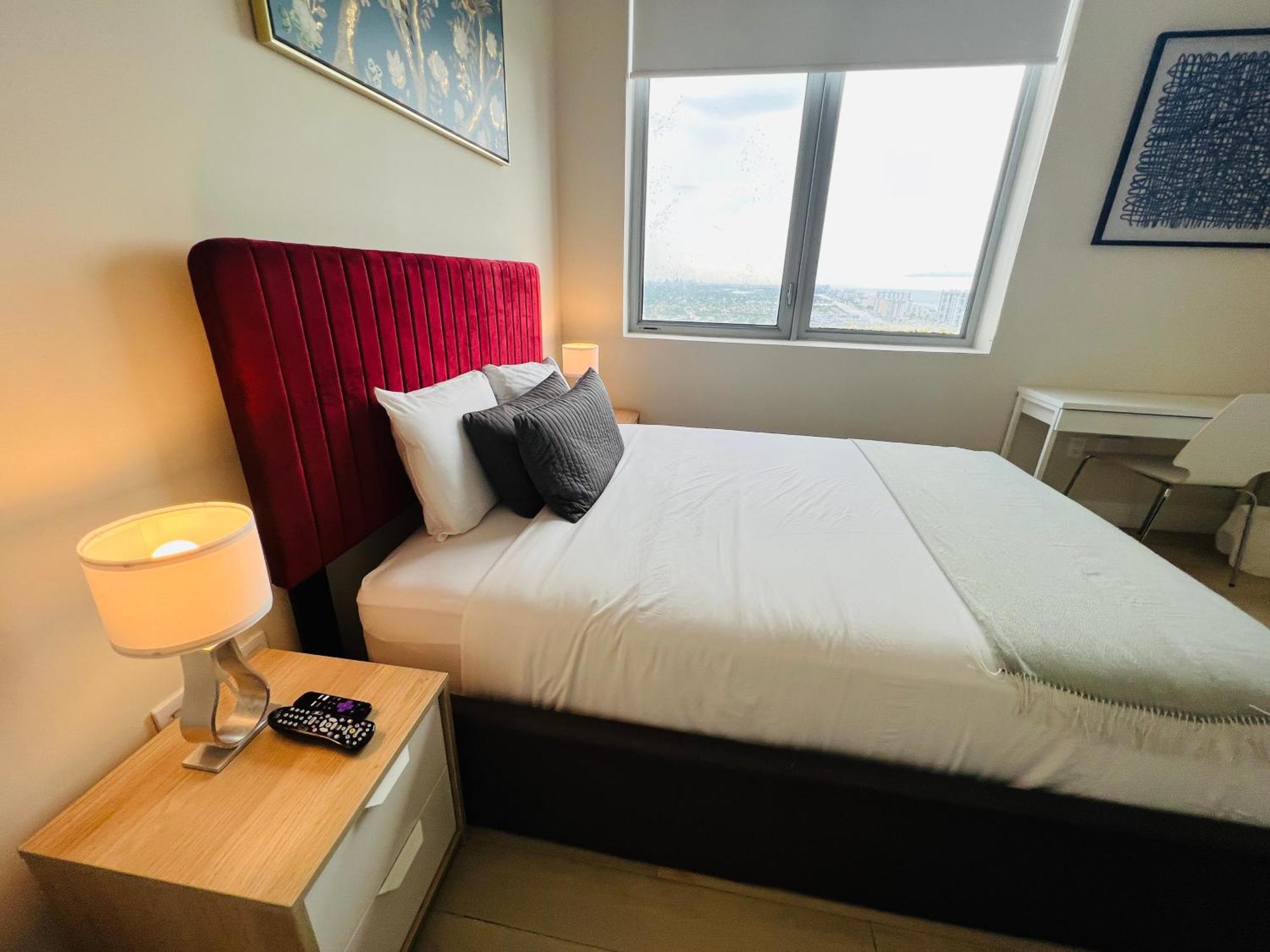 Mvr Apartments At Beachwalk Resort Hallandale Beach Exteriör bild