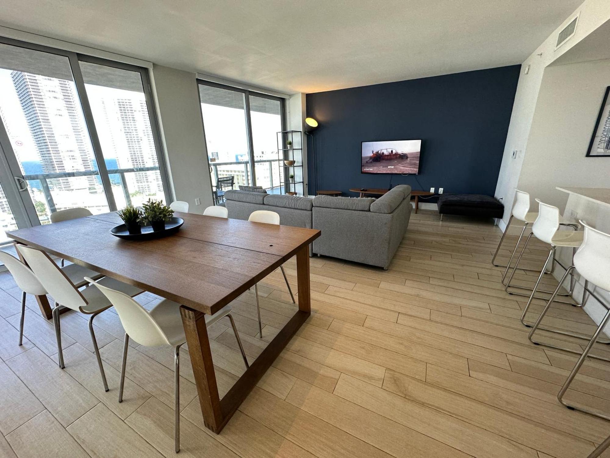 Mvr Apartments At Beachwalk Resort Hallandale Beach Exteriör bild