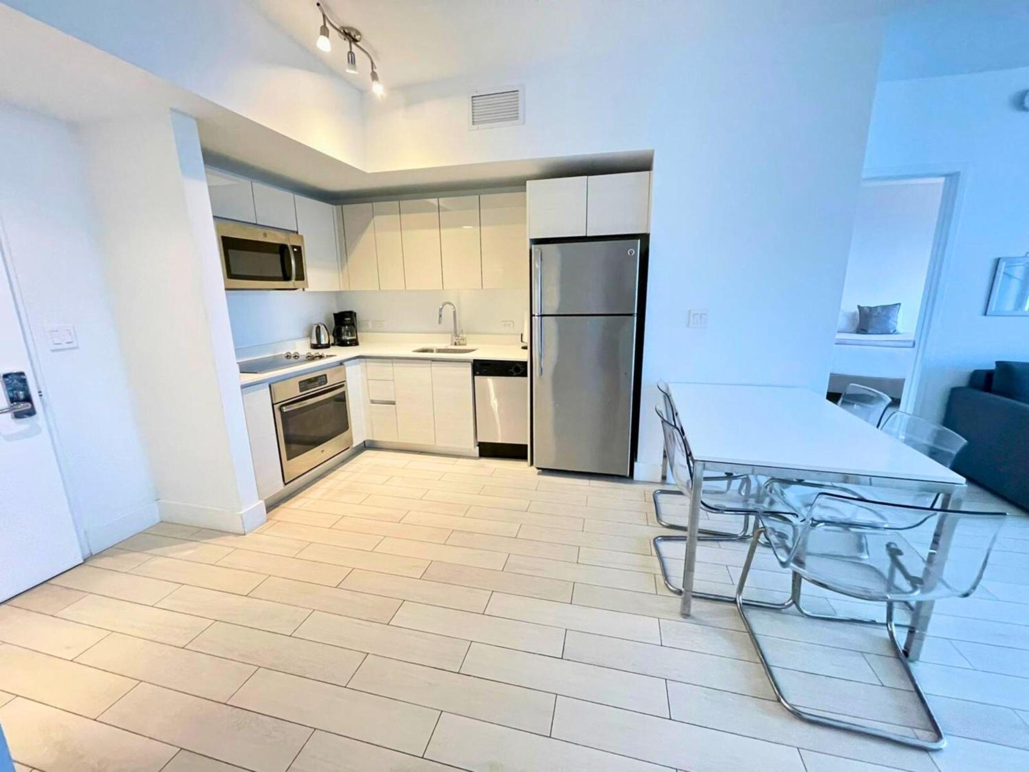 Mvr Apartments At Beachwalk Resort Hallandale Beach Exteriör bild