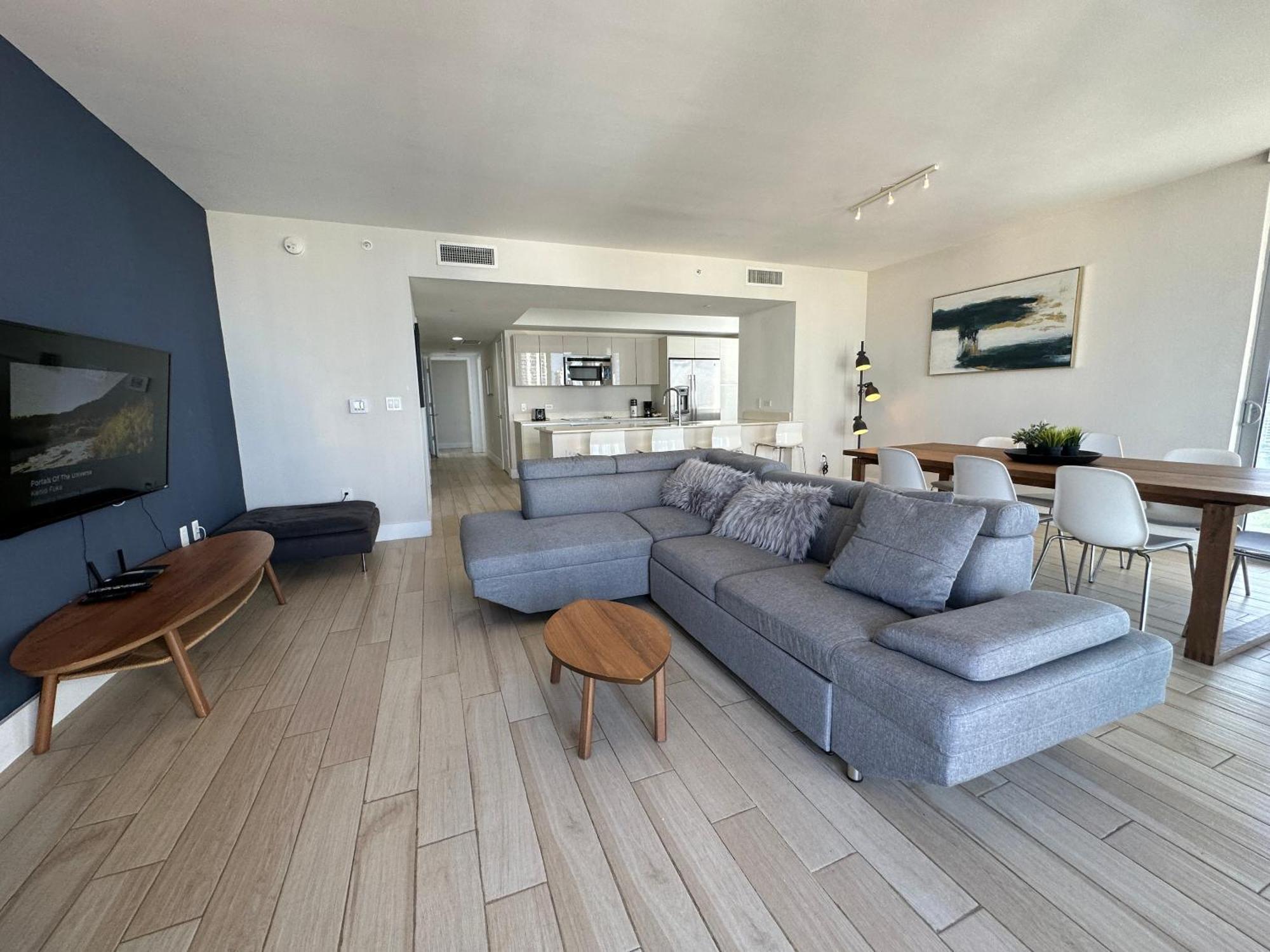 Mvr Apartments At Beachwalk Resort Hallandale Beach Exteriör bild