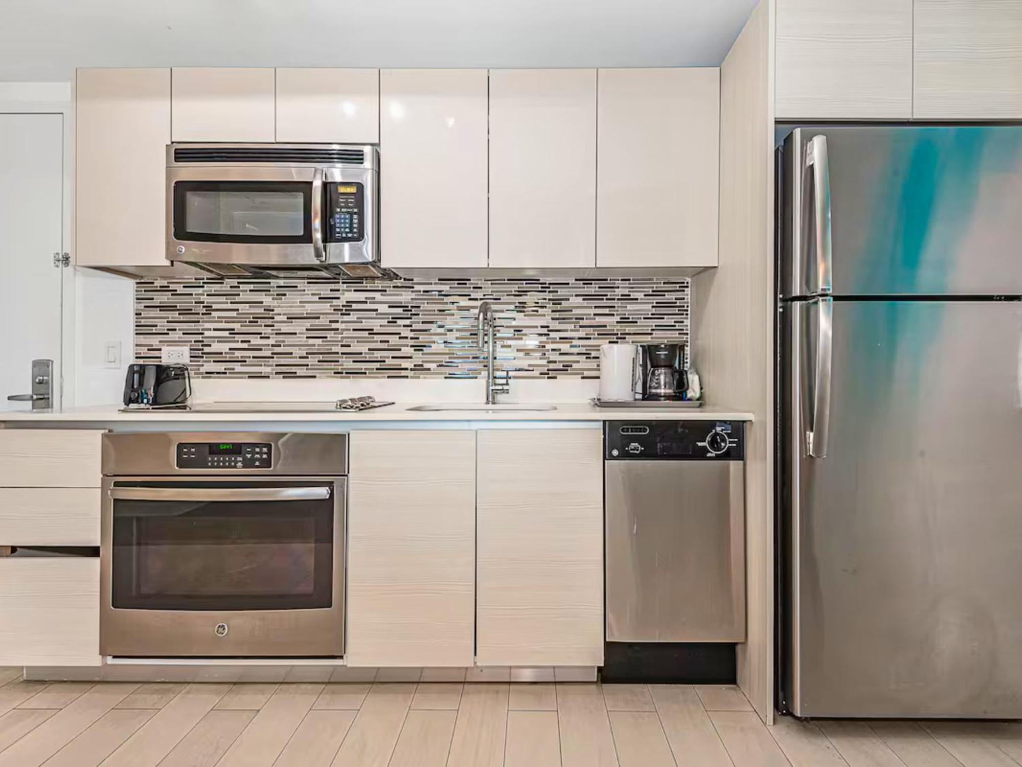 Mvr Apartments At Beachwalk Resort Hallandale Beach Exteriör bild