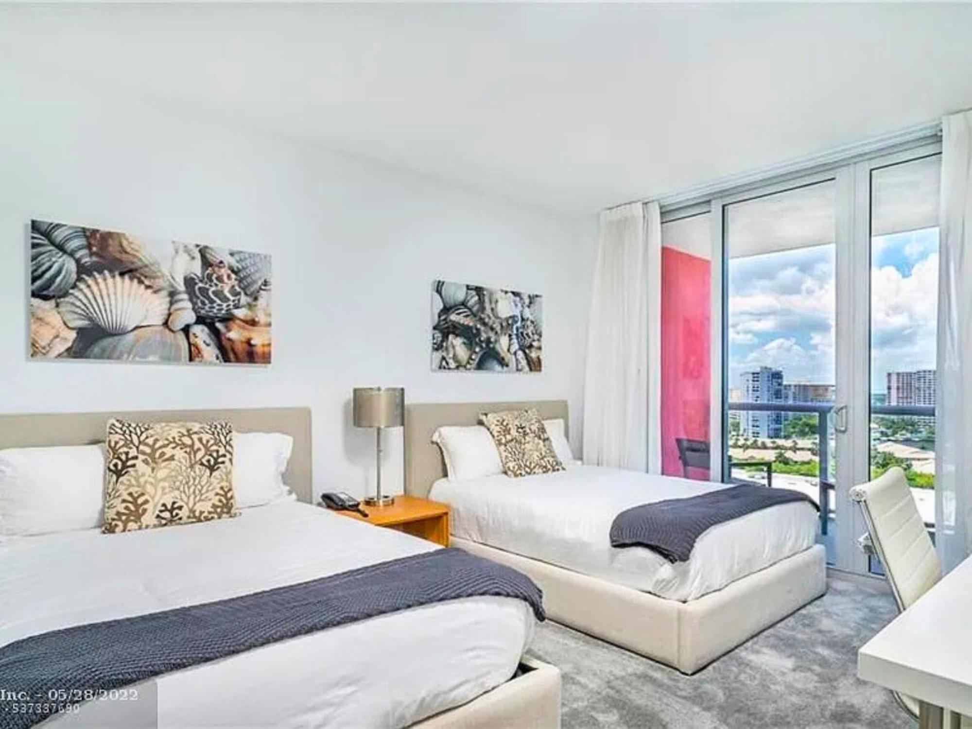 Mvr Apartments At Beachwalk Resort Hallandale Beach Exteriör bild